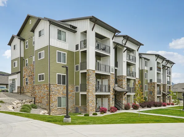 The Vue at Traverse Ridge