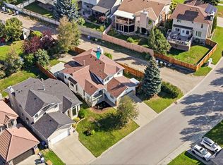 141 SE Woodbrook Rd SW, Calgary, AB T2W 6C6