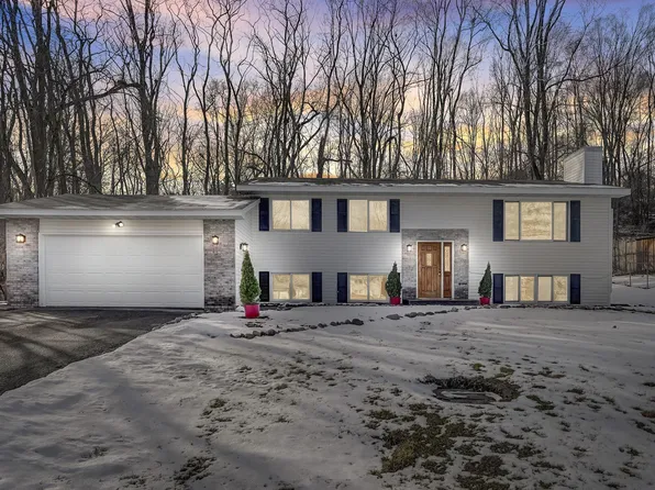 200 Quehl Ave N, Lakeland, MN 55043