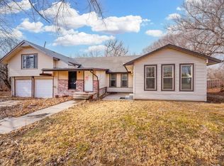 4019 N Edgemoor St, Bel Aire, KS 67220