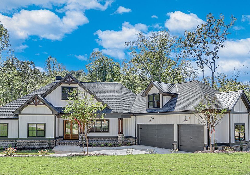 1st image of 8215 Estates Dr #3
