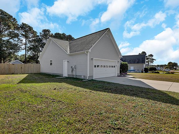 3rd image of 130 Lawndale Ln