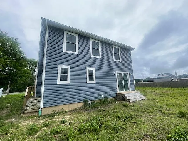 4 bed, 2.5 bath, 1800 sqft, $4,200 — Photo 4