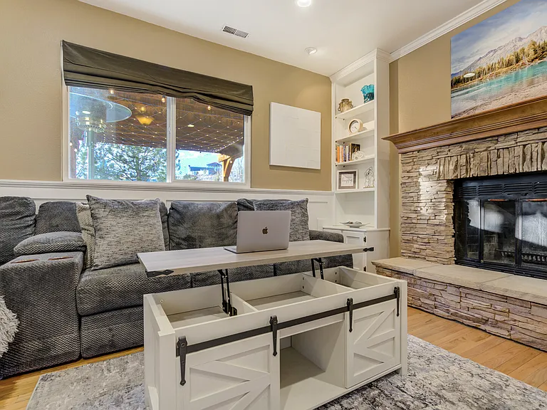 Churchwood Cir — Photo 16