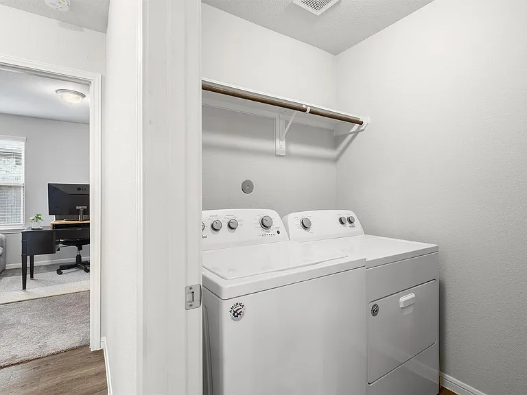 6303 Cambrai Wood Ln — Photo 29