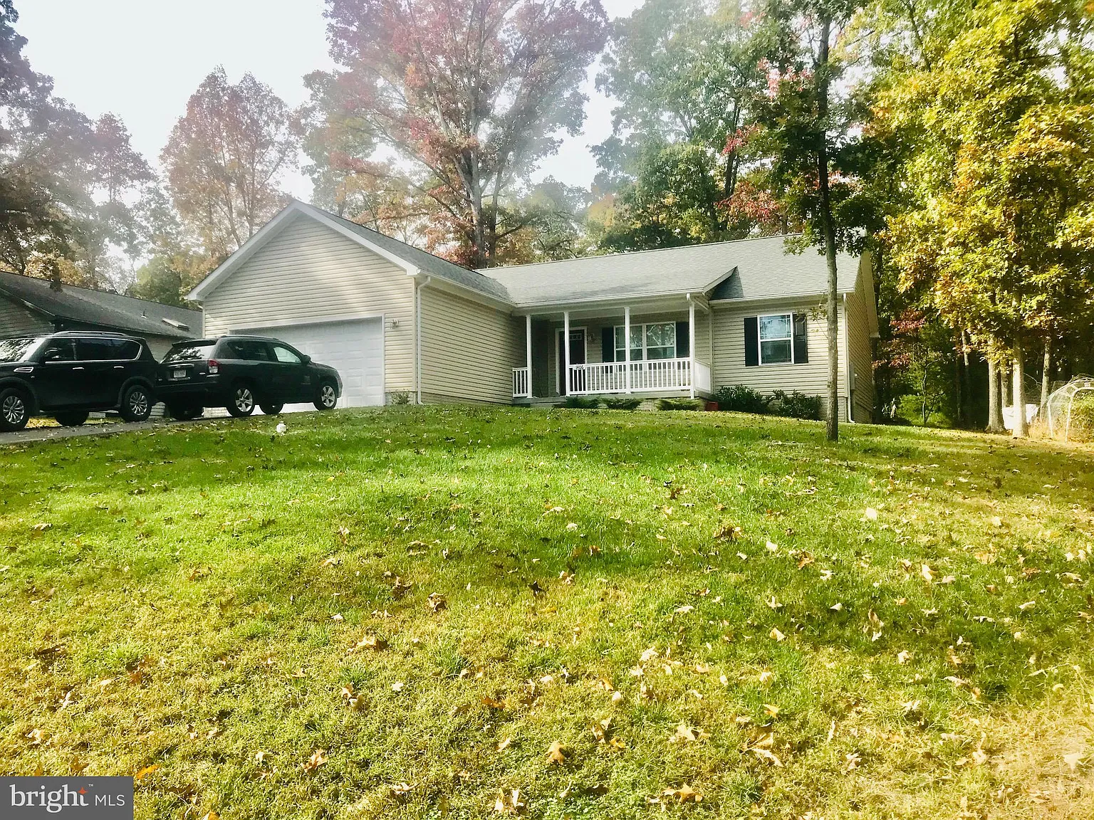 1406 Lakeview Dr photo 1