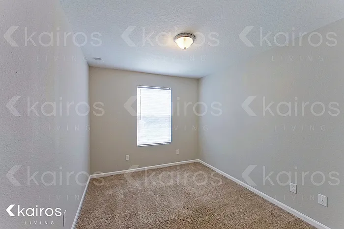 1331 Mull St — Photo 12