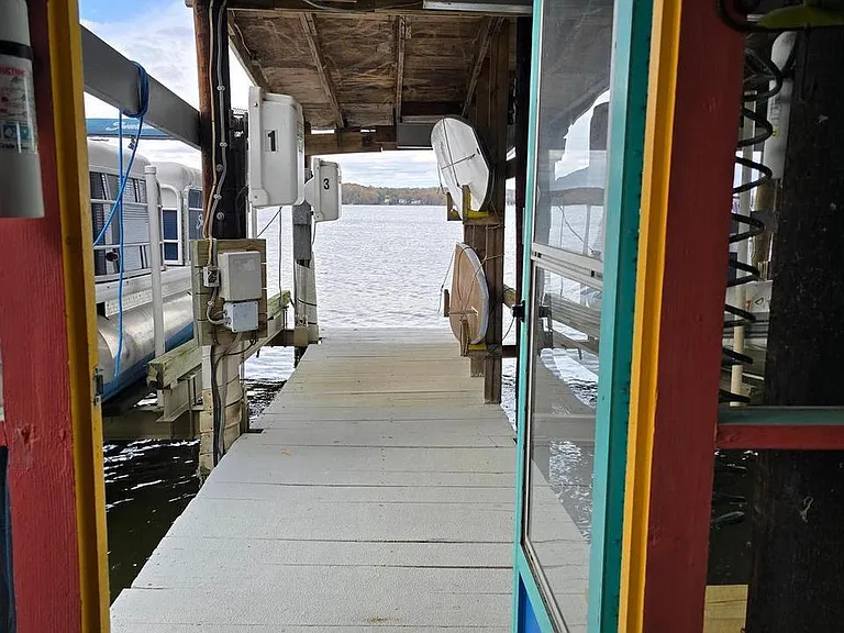 36 Shore Dr #BOATHOUSE — Photo 10