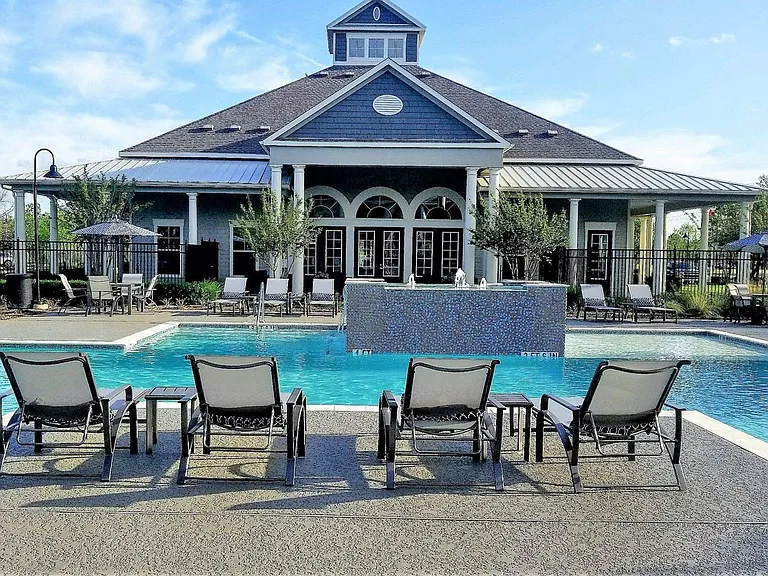 Resort Style Luxury!