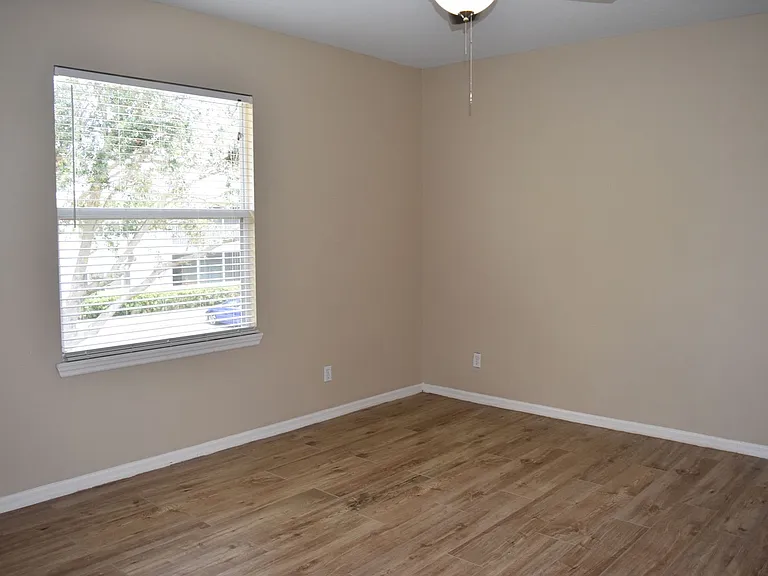 1040 Venetian Dr #203 — Photo 12