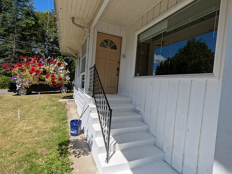 1808 Lake Ave S — Photo 2