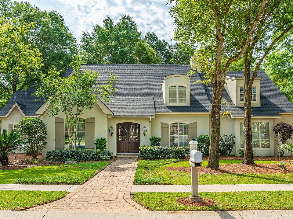 1st image of 829 Coldwater Creek Cir