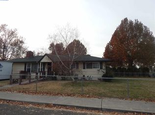 1720 N 19th Ave, Pasco, WA 99301