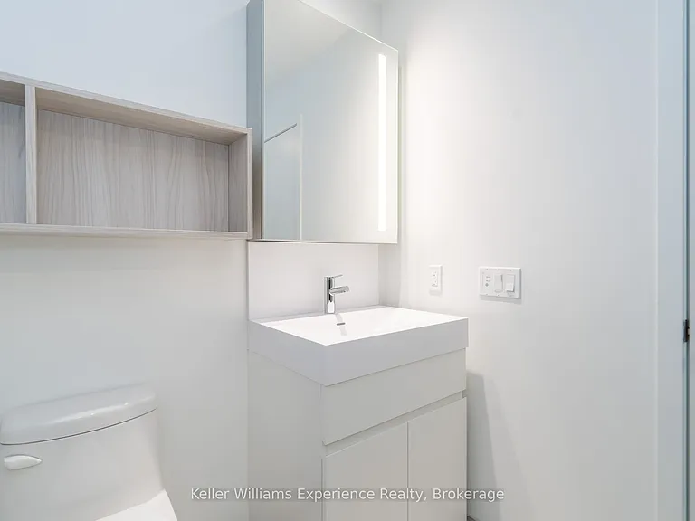 39 Mary St #2007 — Photo 26