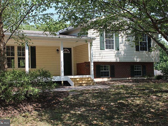 2nd image of 29412 Rosebud Ct