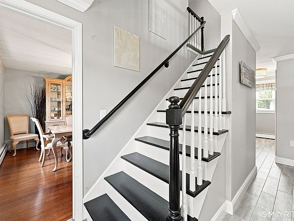 4th image of 109 Boylston Street