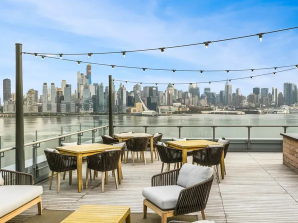 9 Avenue At Port Imperial image 13 of 14