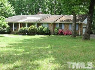 5621 Oak Forest Dr, Raleigh, NC 27616