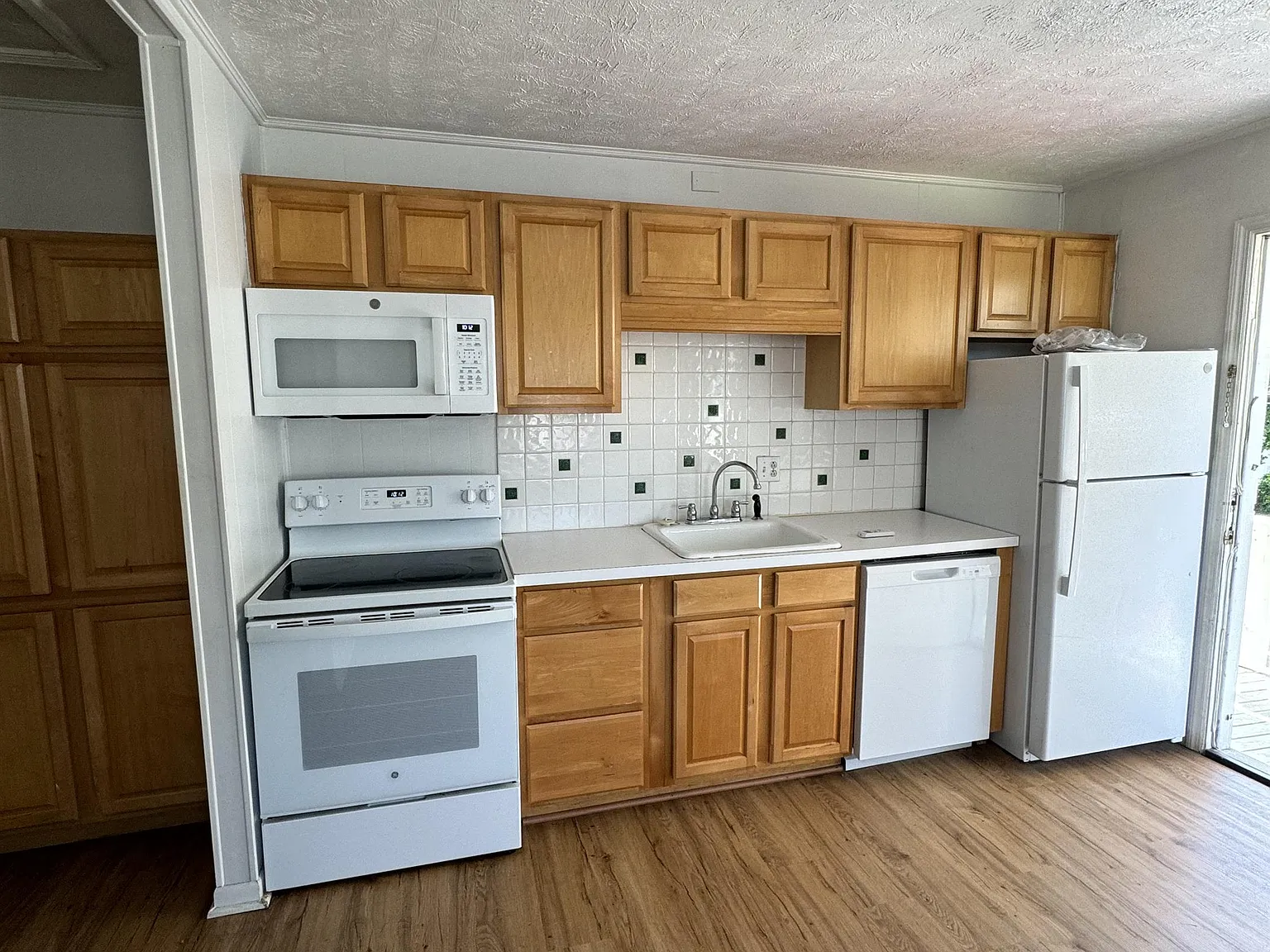 212 North Dogwood - B - 1 — Photo 2