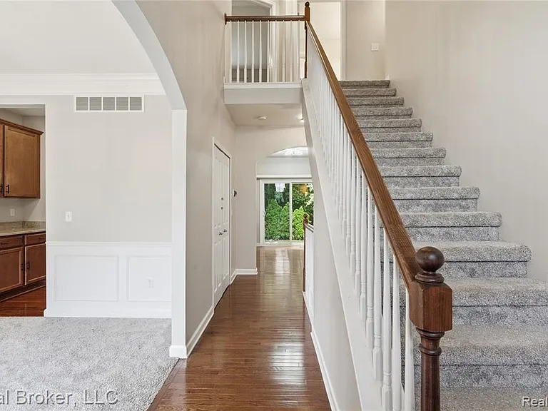 26978 Maxwell Ct — Photo 3