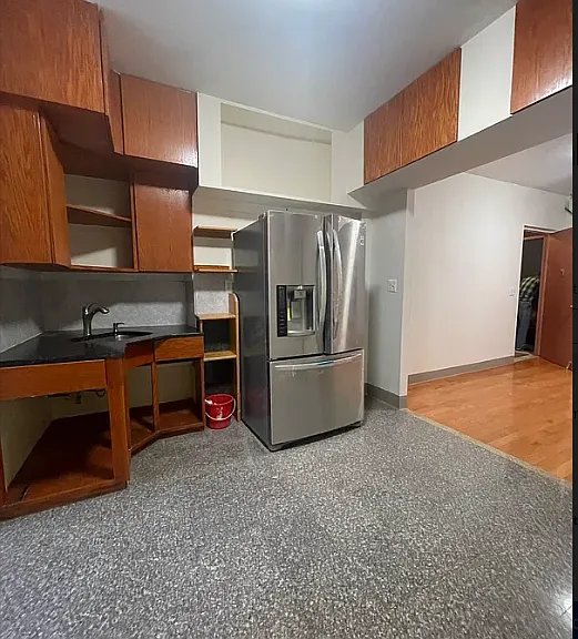 185 Menahan St #3E — Photo 3