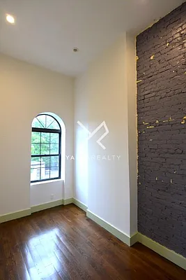 Rented by Yaffa Realty LLC | media 9