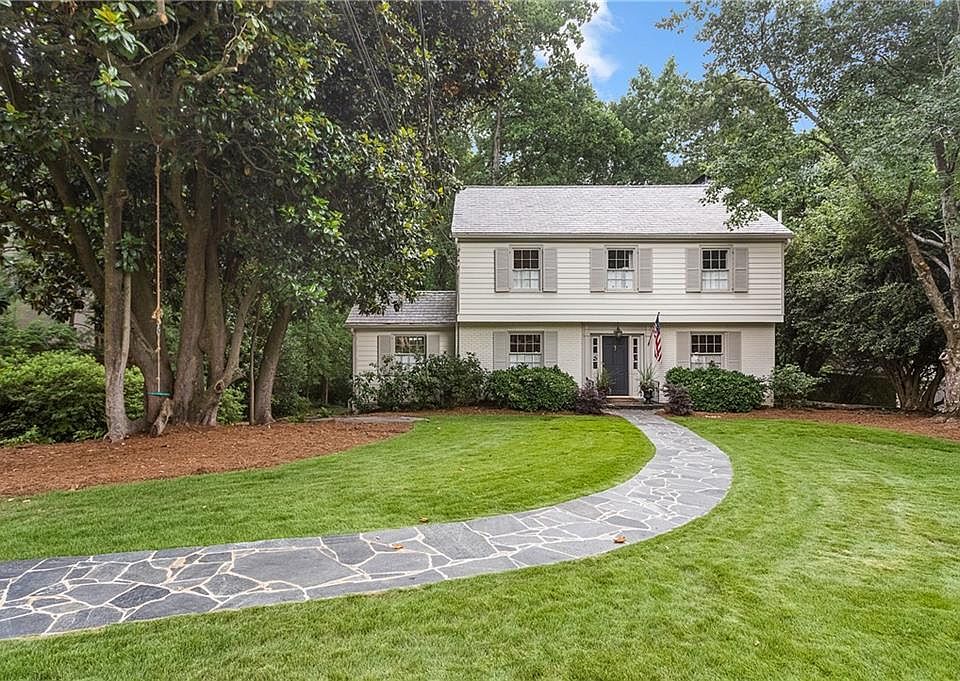 1st image of 2835 Castlewood Dr NW