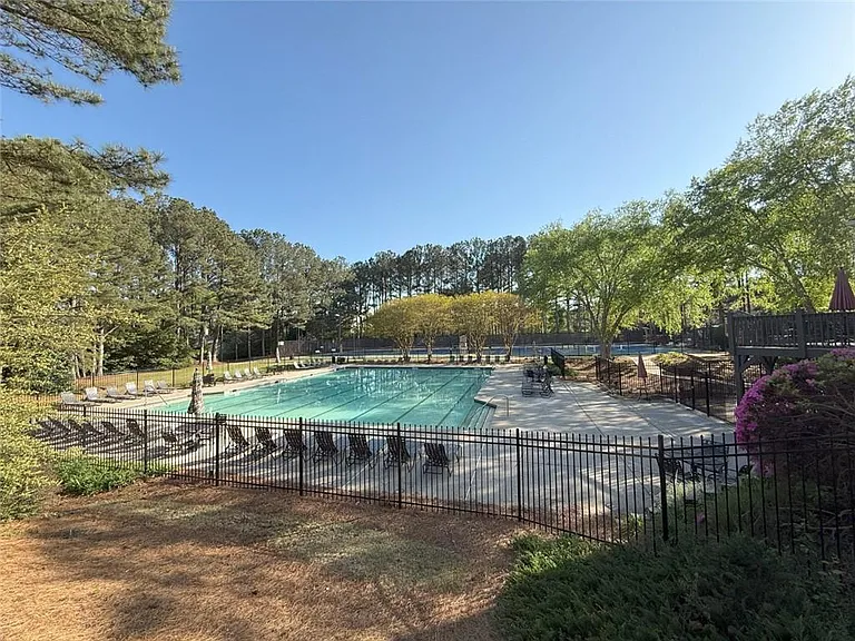 3020 Serenade Ct — Photo 37