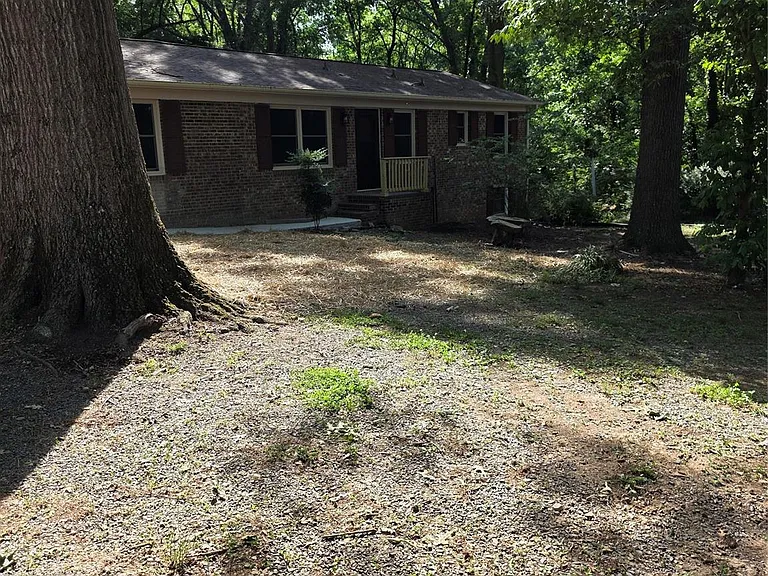 5710 Unionville Rd — Photo 2