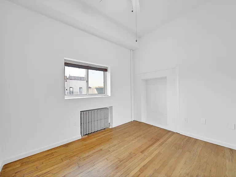 316 Hudson St #4B — Photo 6