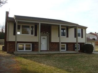 5816 Plantation Cir, Roanoke, VA 24019