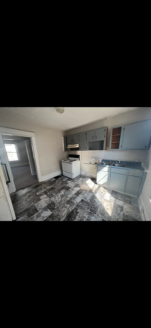 2125 Orange Ave NW — Photo 4