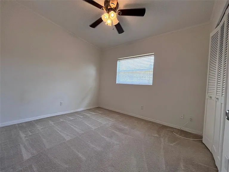 1724 Peruvian Ln — Photo 10