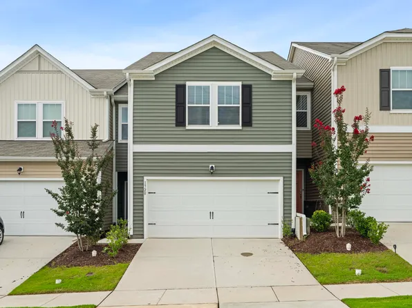 1728 Clayfire Dr, Cary, NC 27519