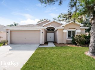 5519 Braddock Dr, Zephyrhills, FL 33541