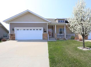 1610 SE Holiday Crest Cir, Waukee, IA 50263