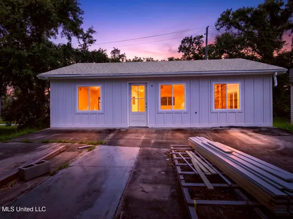 149 Markham Dr, Gulfport, MS 39507