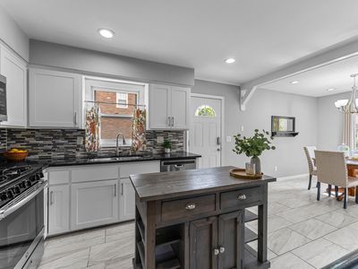 607 Adams St NE, Minneapolis, MN, 55413