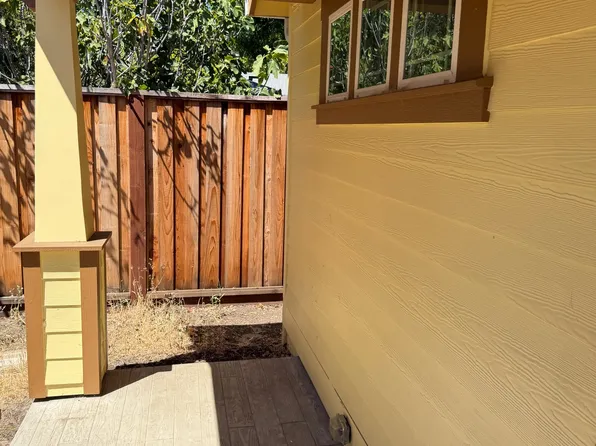 2331 Fairfield Ave #B, Concord, CA 94520