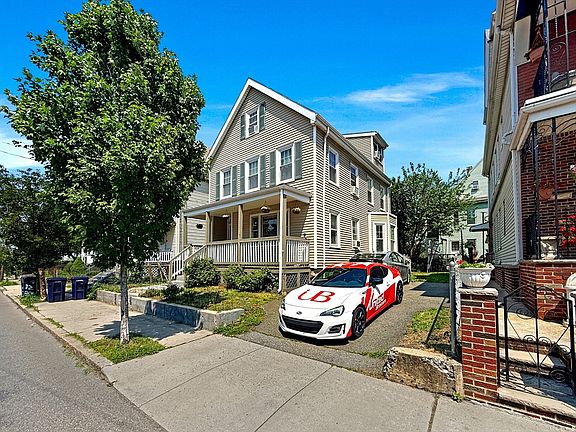 2nd image of 76 Baldwin Ave