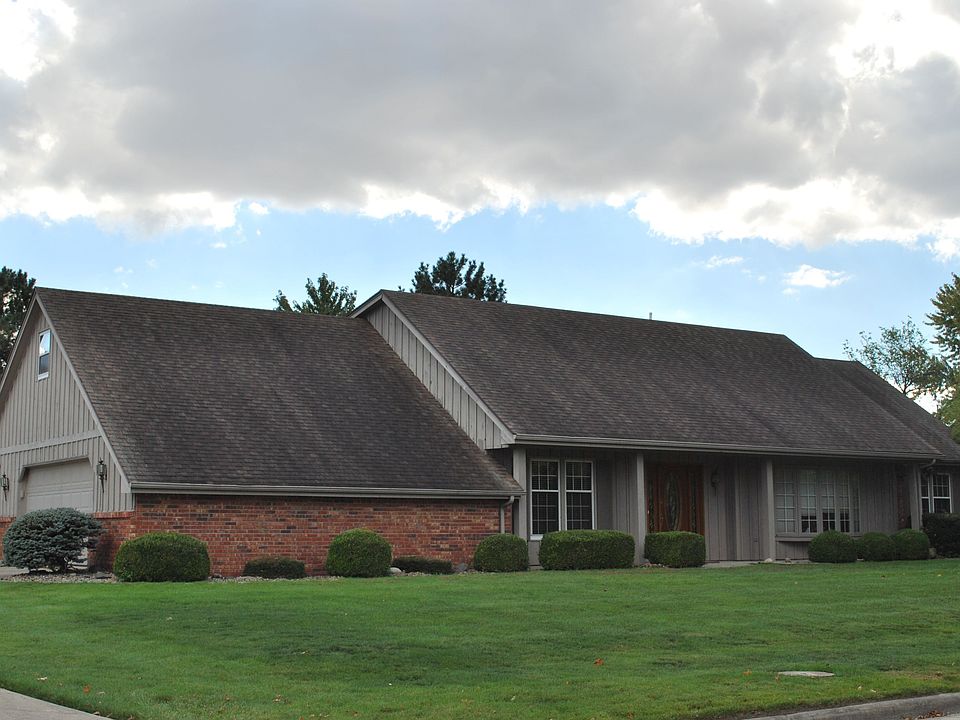 1st image of 725 Wesley Ave