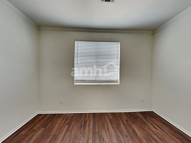 1006 Lone Pine River Ave — Photo 14