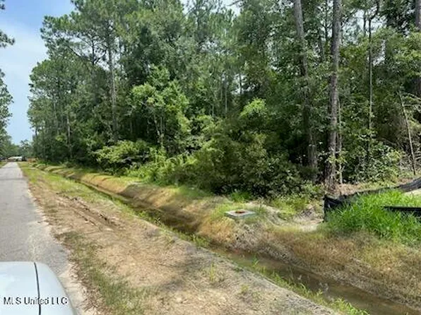 Art St Lot 1, Waveland, MS 39576