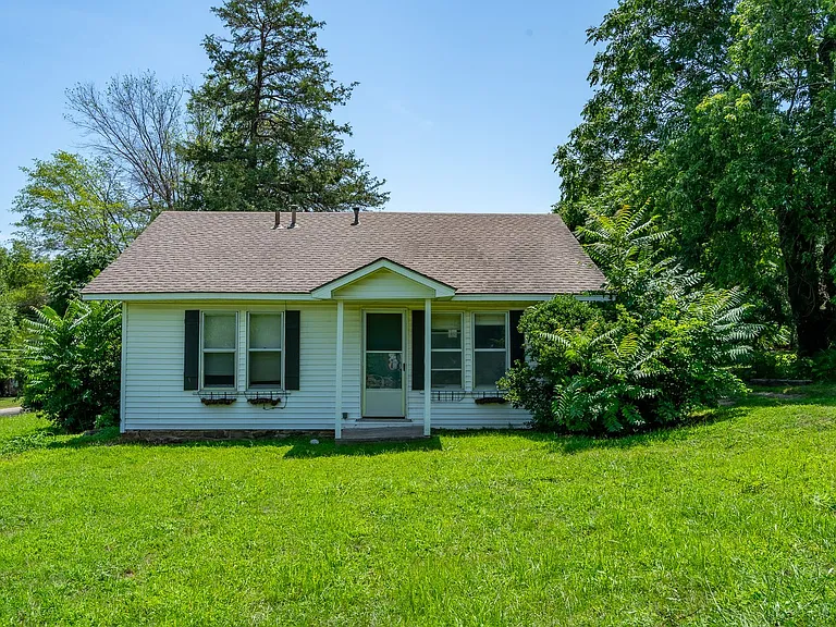 2204 S 61st West Ave — Photo 1