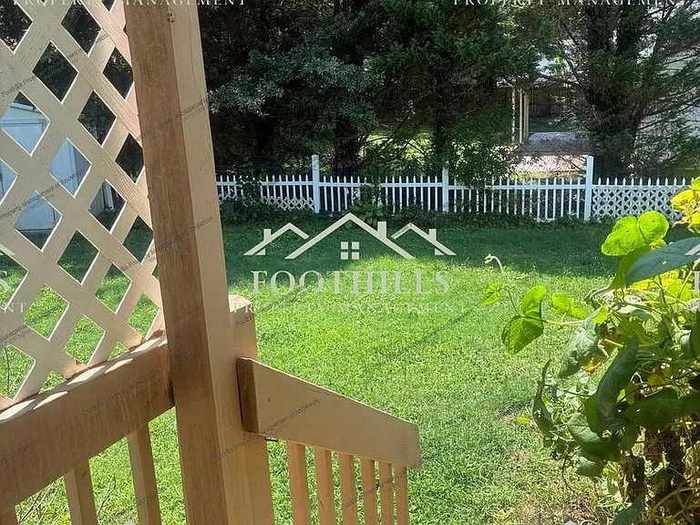 1003 Ravenswood Dr — Photo 16