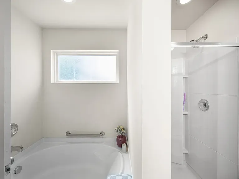 6514 Glenmoor Dr — Photo 14