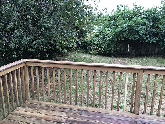 3rd image of 117 Belmont Dr