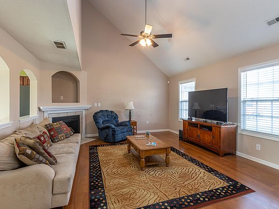4th image of 3121 Popham Ct