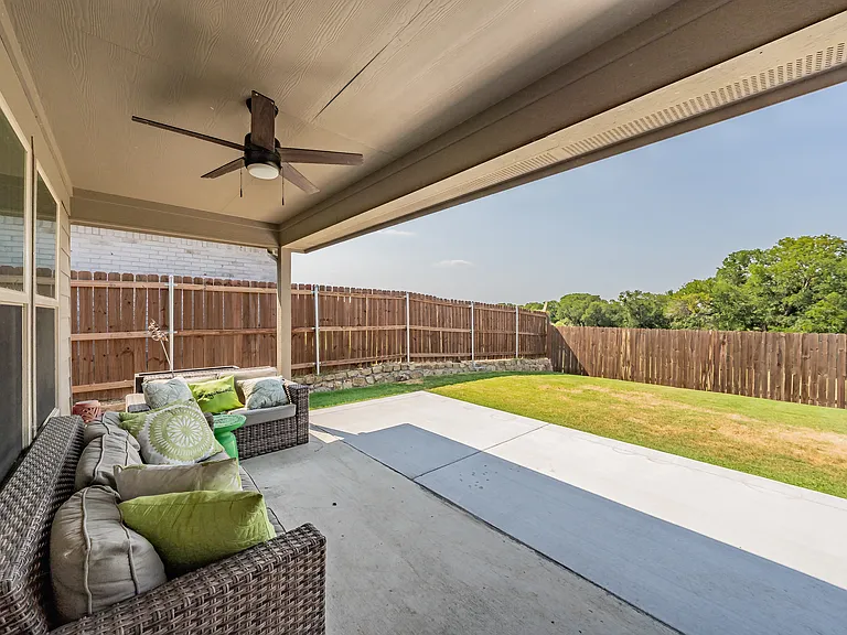 1385 Dillard Creek Dr — Photo 17