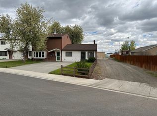 1902 Prairie Rd, Riverton, WY 82501